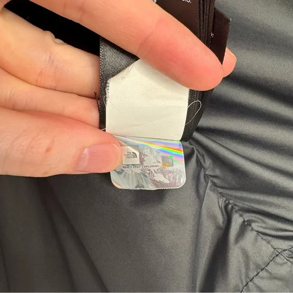 The North Face Saikuru Cropped Jacket in Gray Puffer Jacket Women’s XS Outdoor - Picture 11 of 11